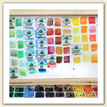 Масляные краски отечественного производства Мастер Класс, в тюбиках объёмом 60мл, на палитре.